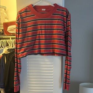 long sleeve cropped tee